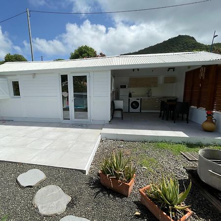 Bungalow "Doussin' Kreyol", Au Calme A 150M De La Plage Grande Anse المظهر الخارجي الصورة