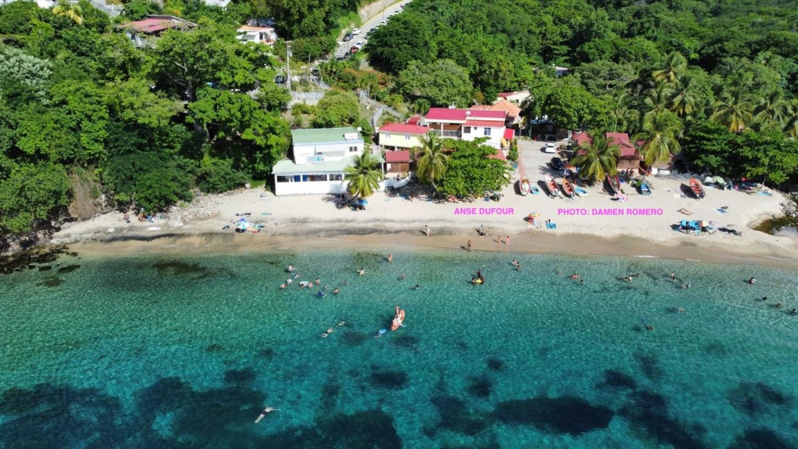 Bungalow "Doussin' Kreyol", Au Calme A 150M De La Plage Grande Anse المظهر الخارجي الصورة
